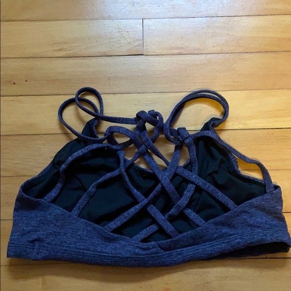 True and Co Strappy Yoga Bra, Small - Picture 2 of 3